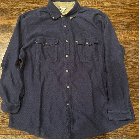 LL Bean Men's Large Navy Blue Long Sleeve Button Down Ribbed Cotton Shirt - Picture 1 of 5